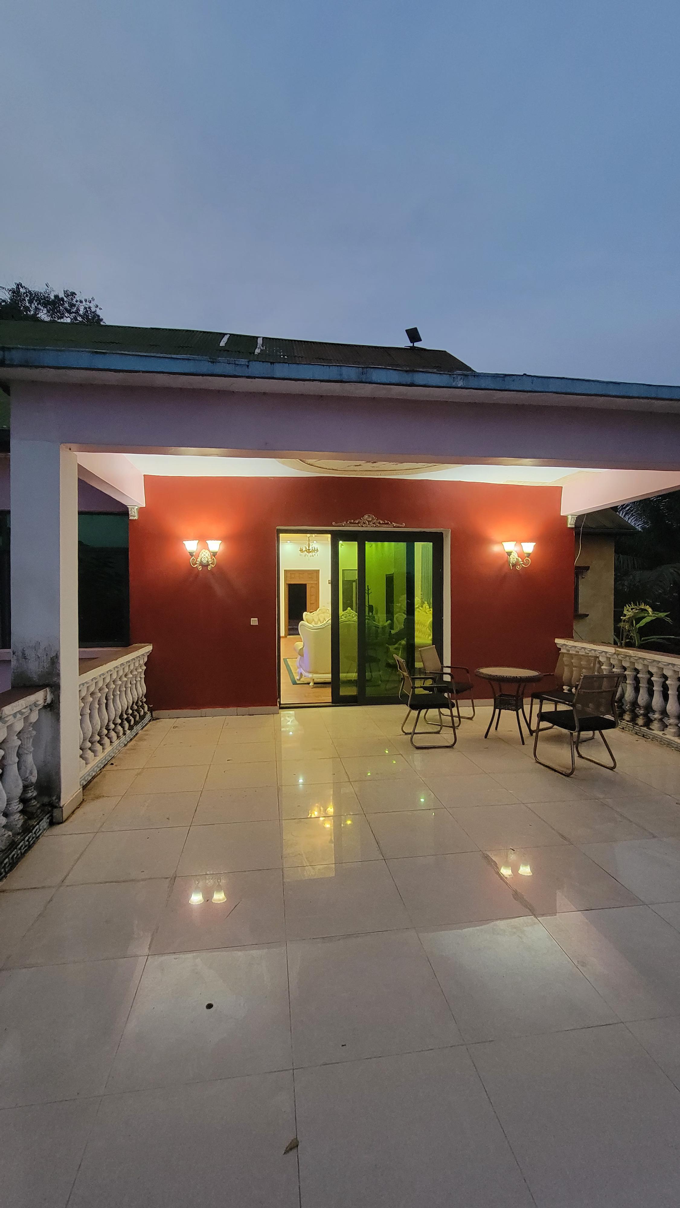 🌟 Villa de Très Haut Standing à Louer – Belle Vue, Bangui 🏡✨