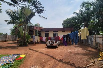 🏡 Maison à Vendre – Carmel (Bimbo)