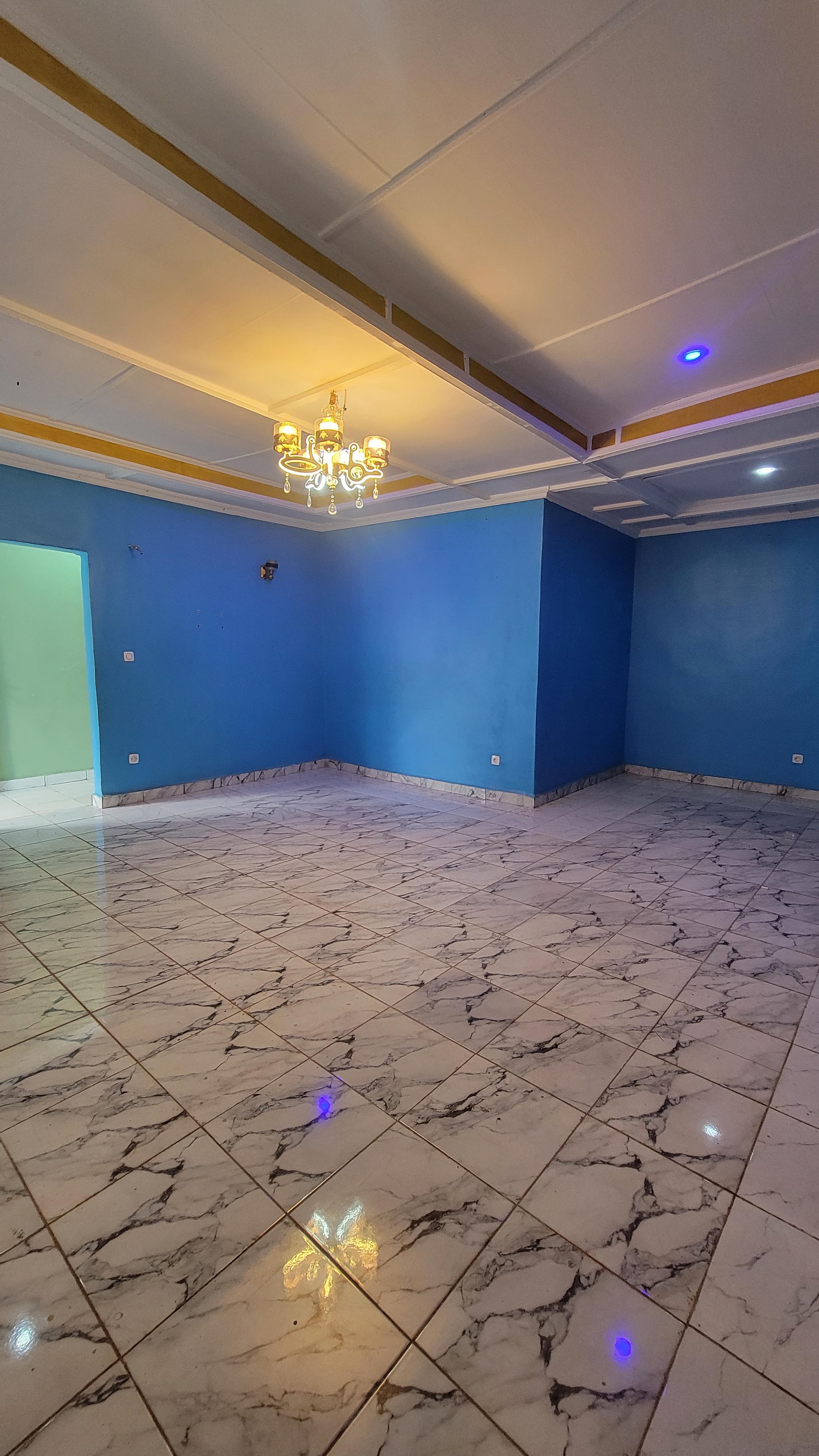 🏡 Maison à Louer – Carmel (Bimbo)