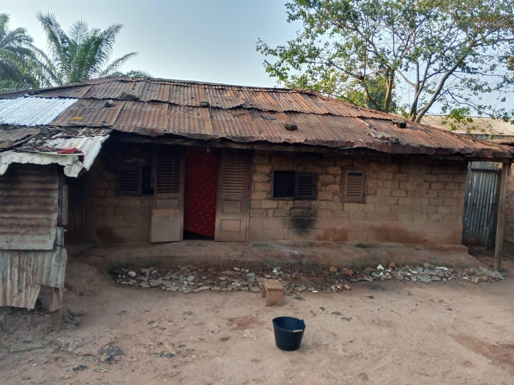 🏞️ Terrain à Vendre – Quartier Sango 🌟